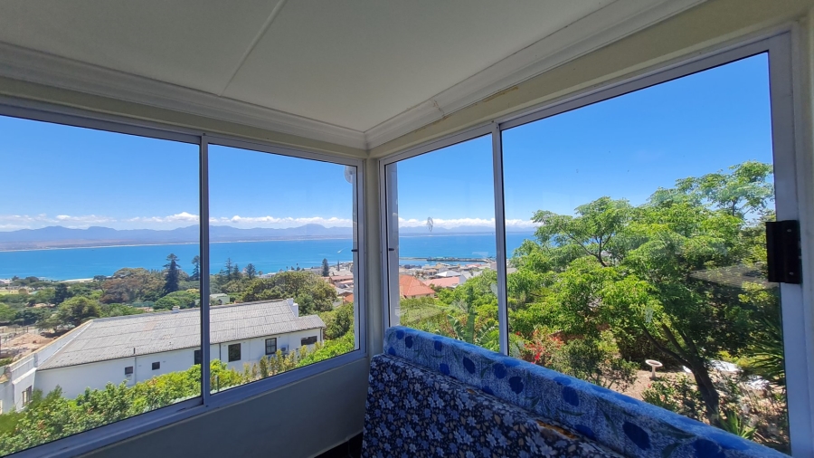 4 Bedroom Property for Sale in Linkside Western Cape